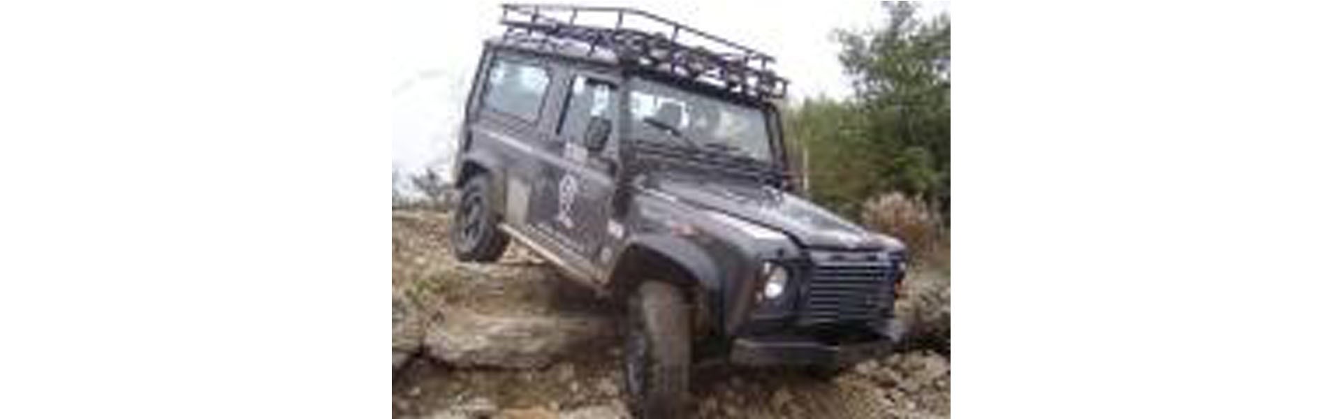 Defender 90 TD5 Tomb Raider